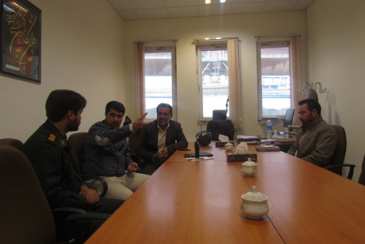 برگزاری جلسه با فرمانده محترم حوزه مقاومت بسیج حضرت امام خامنه ای (مد ظله العالی)درمیان